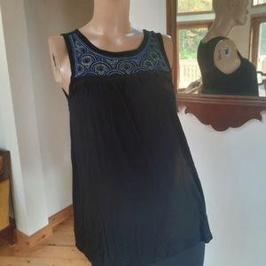 Cupio. Medium.  Embroidered. Like New. Vintage. Fast Ship